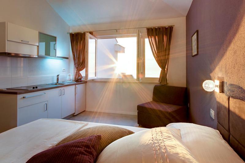 Apartments Lianto Drašnice Extérieur photo